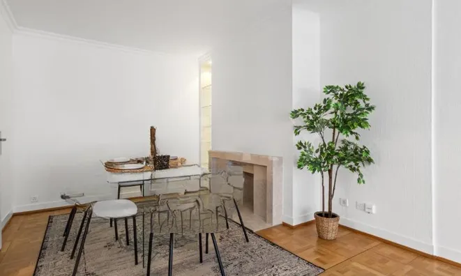 Недвижимость Apartment 4 rooms: 5