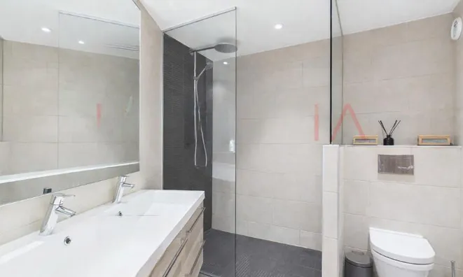 Недвижимость Attic flat 5 rooms: 8