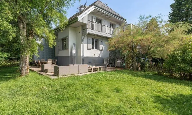 Недвижимость Single house 10 rooms: 1