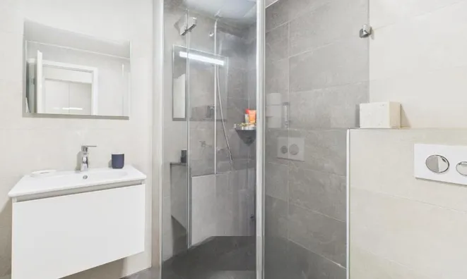 Недвижимость Bifamiliar house: 8