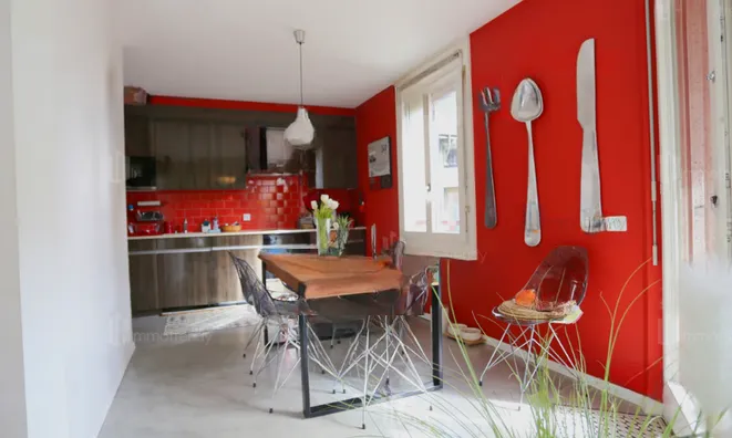 Недвижимость Apartment 6 rooms: 2