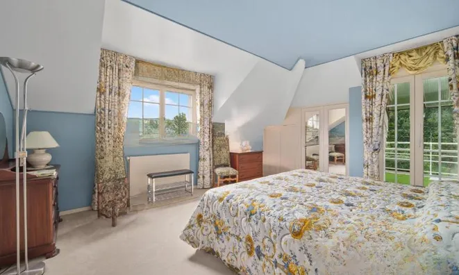 Недвижимость Single house 9 rooms: 3