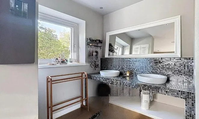 Недвижимость Villa 6 rooms: 6