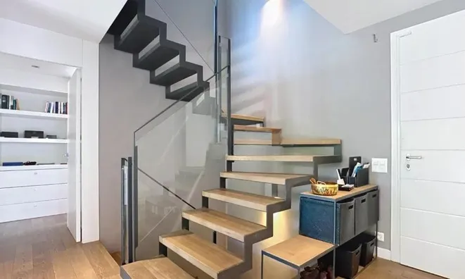 Недвижимость Villa 6 rooms: 11