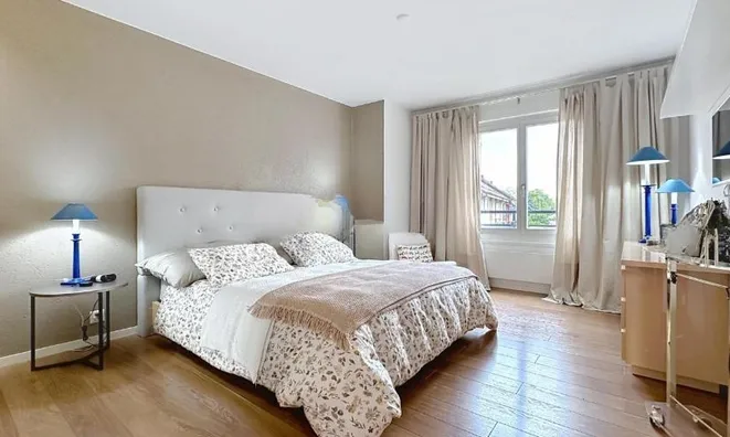 Недвижимость Apartment 9 rooms: 5