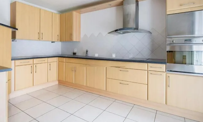 Недвижимость Single house 7 rooms: 4