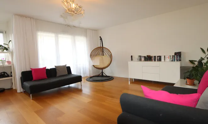 Недвижимость Apartment 5 rooms: 2