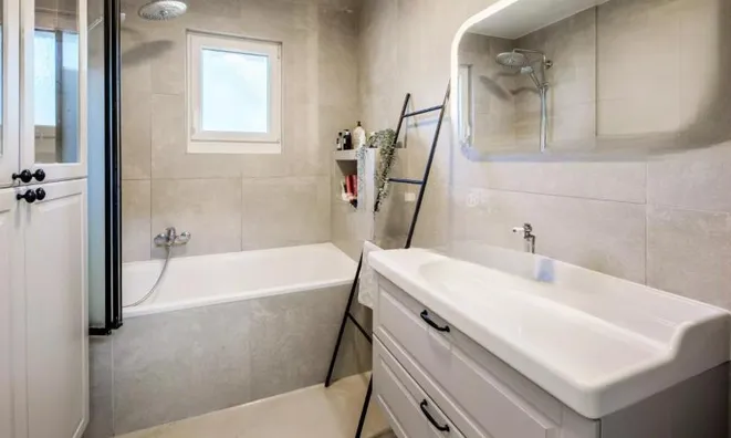 Недвижимость Single house 8 rooms: 5