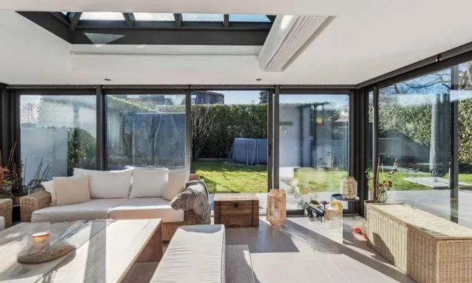 Недвижимость Row house 6 rooms: 1