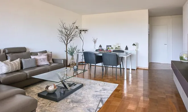 Недвижимость Apartment 4 rooms: 2