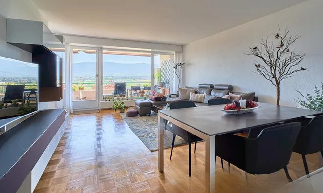 Недвижимость Apartment 4 rooms: 3