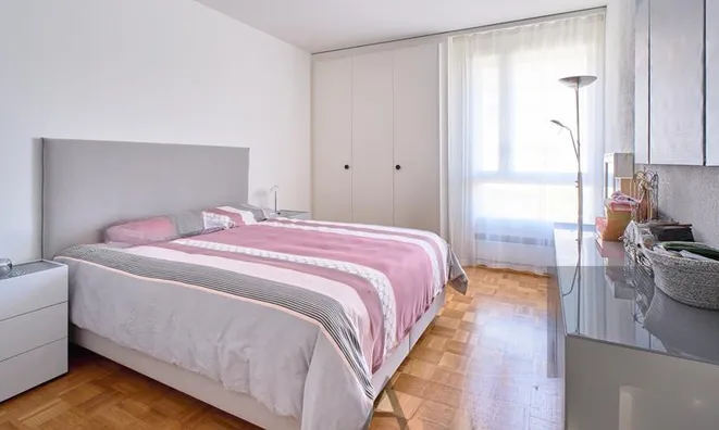 Недвижимость Apartment 4 rooms: 6