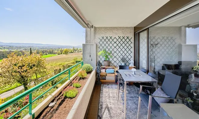 Недвижимость Apartment 4 rooms: 8