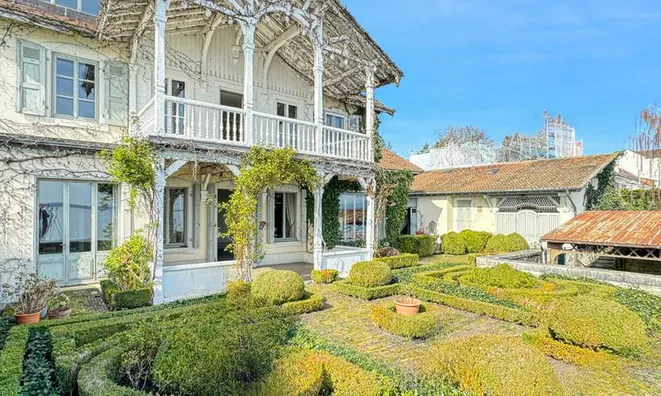 Недвижимость Single house 18 rooms: 1