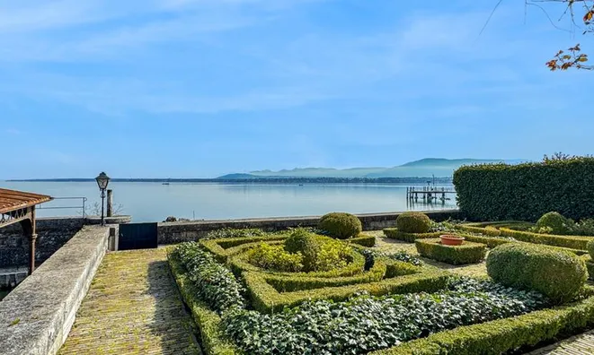 Недвижимость Single house 18 rooms: 4