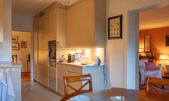 Недвижимость Apartment 3 rooms: 11