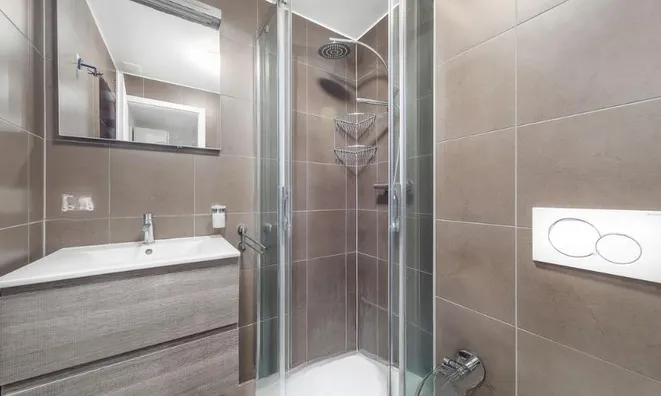 Недвижимость Bifamiliar house 5 rooms: 9