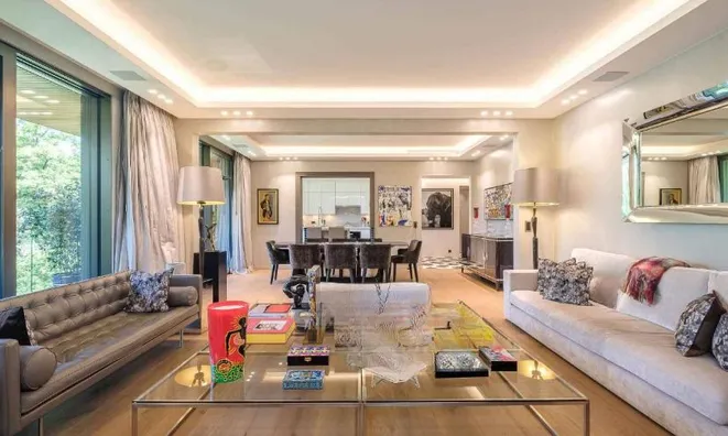 Недвижимость Attic flat 6 rooms: 1