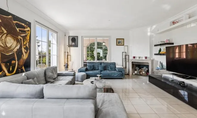 Недвижимость Single house 9 rooms: 2