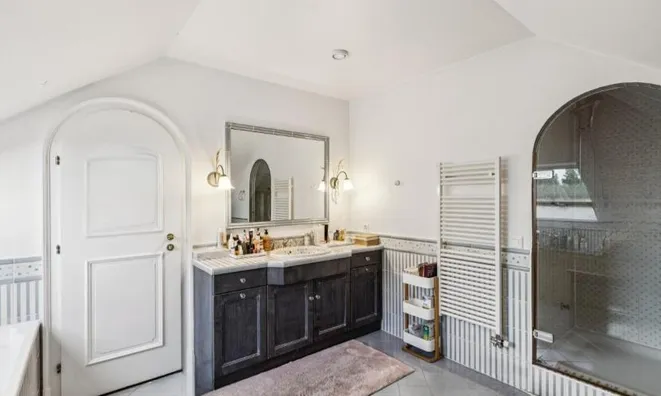 Недвижимость Single house 9 rooms: 4