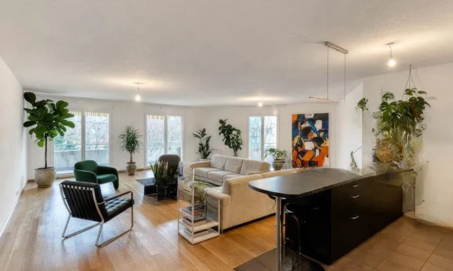 Недвижимость Apartment 5 rooms: 2