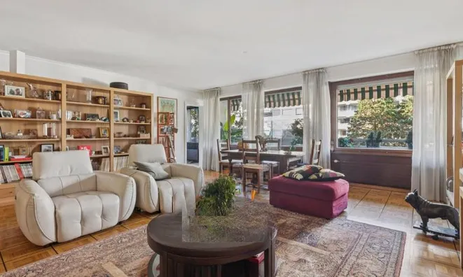 Недвижимость Apartment 6 rooms: 4