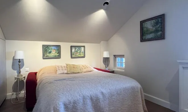 Недвижимость Single house: 4