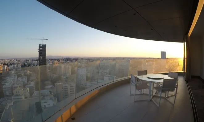 Недвижимость 3 Bedroom Iconic View Apartment for Sale in Nicosia, City Centre: 4