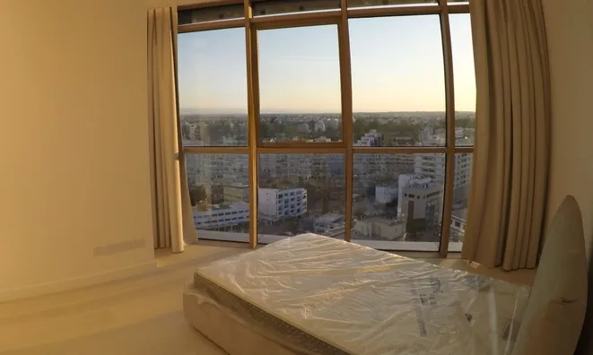 Недвижимость 3 Bedroom Iconic View Apartment for Sale in Nicosia, City Centre: 5