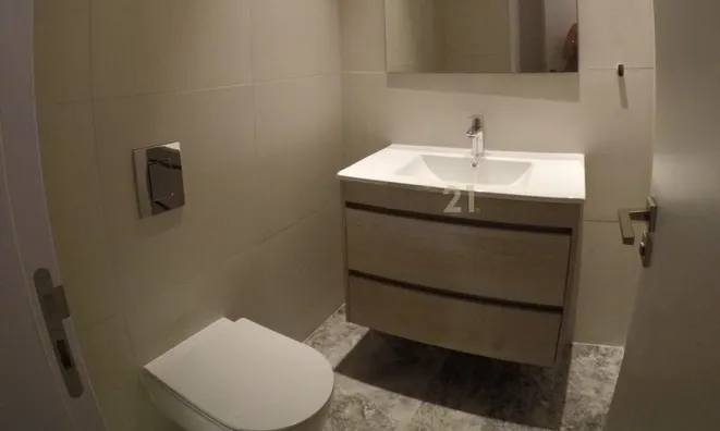 Недвижимость 3 Bedroom Iconic View Apartment for Sale in Nicosia, City Centre: 11