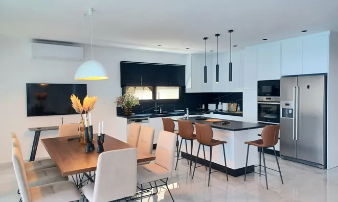 Недвижимость 3 Bedroom Apartment For sale in Germasogeia: 2