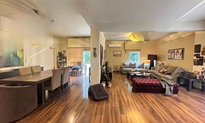 Недвижимость 3 Bedroom Apartment For sale in Neapolis, Limassol: 1