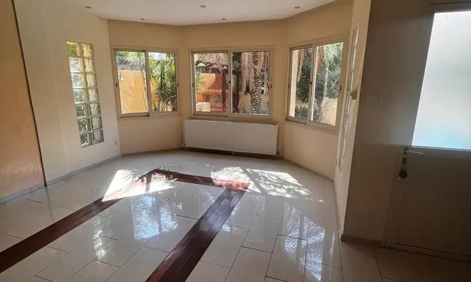 Недвижимость 4 Bedroom Detached house For sale in Neapolis, Limassol: 4