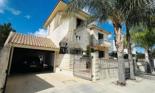 Недвижимость 5 Bedroom Villa for Sale, in Larnaca, Aradippou: 2