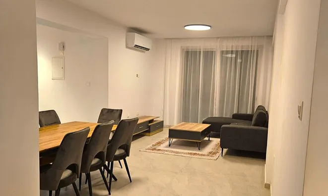 Недвижимость 3 Bedroom Apartment For Sale in Neapolis , Limassol: 3
