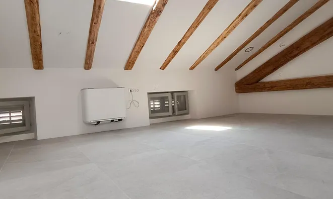 Недвижимость Дом с террасой Новая Изола: 2