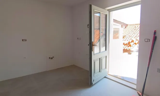 Недвижимость Дом с террасой Новая Изола: 15