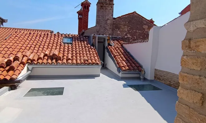 Недвижимость Дом с террасой Новая Изола: 16