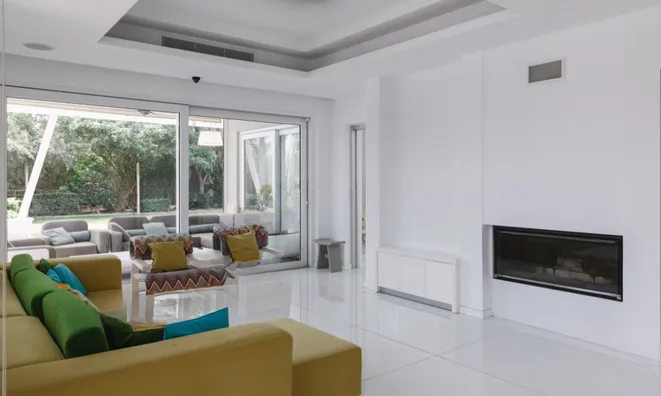 Недвижимость 6 Bedroom Villa For Sale in Pyrgos,Limassol: 3