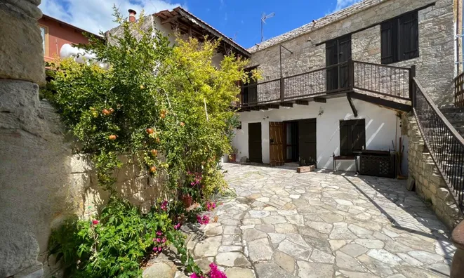 Недвижимость VILLAGE HOUSE FOR SALE IN LIMASSOL, VASA KOILANIOU: 1