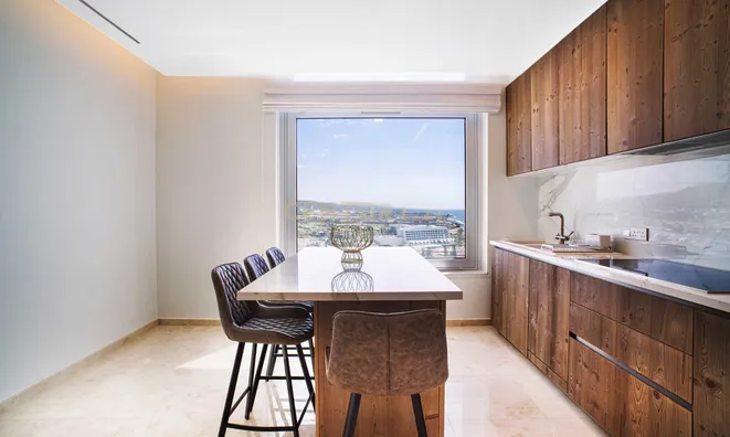 Недвижимость 4 Bedroom Luxury Penthouse Apartment for Sale in Pyrgos Coastal, Limassol: 8