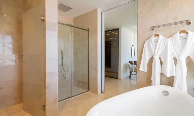 Недвижимость 4 Bedroom Luxury Penthouse Apartment for Sale in Pyrgos Coastal, Limassol: 22