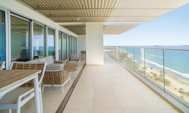 Недвижимость 4 Bedroom Luxury Penthouse Apartment for Sale in Pyrgos Coastal, Limassol: 27