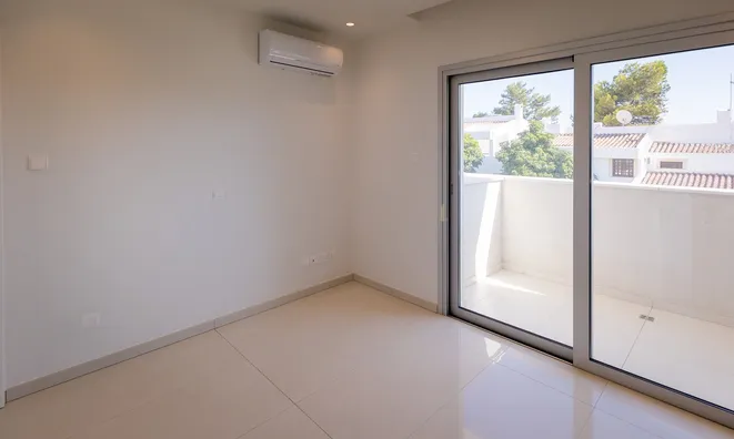Недвижимость 2 Bedroom Apartment for Sale in Paniotis, Limassol: 3