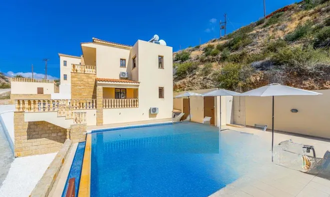 Недвижимость 4 Bedroom Villa for Sale in Pegeia, Pafos: 12