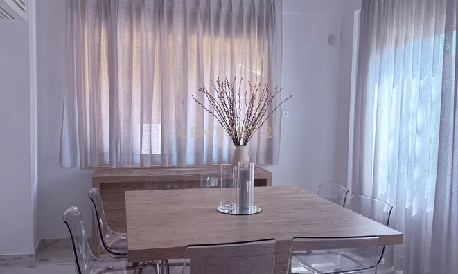 Недвижимость 5 Bedroom Coastal Villa for Sale in Pyrgos, Limassol: 3