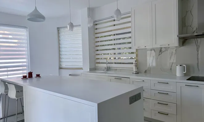 Недвижимость 5 Bedroom Coastal Villa for Sale in Pyrgos, Limassol: 6