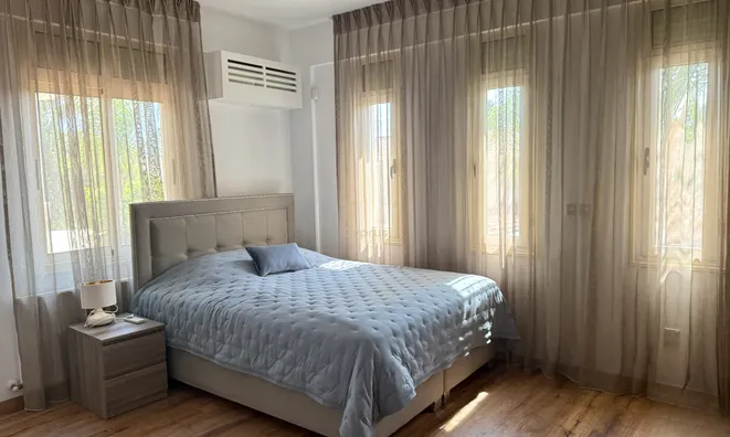 Недвижимость 5 Bedroom Coastal Villa for Sale in Pyrgos, Limassol: 9