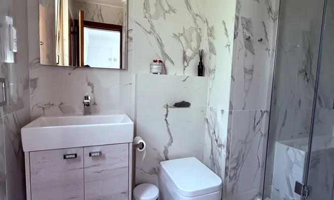 Недвижимость 5 Bedroom Coastal Villa for Sale in Pyrgos, Limassol: 10