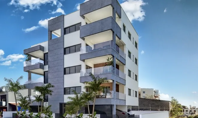 Недвижимость 3 Bedroom Apartment for Sale in Limassol: 1